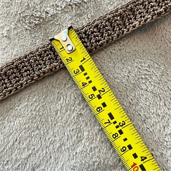 The Sak Mini Crossbody Crochet Purse Flap w/zip closure  Taupe 6.5 x 5.5 x 2 - Picture 8 of 8